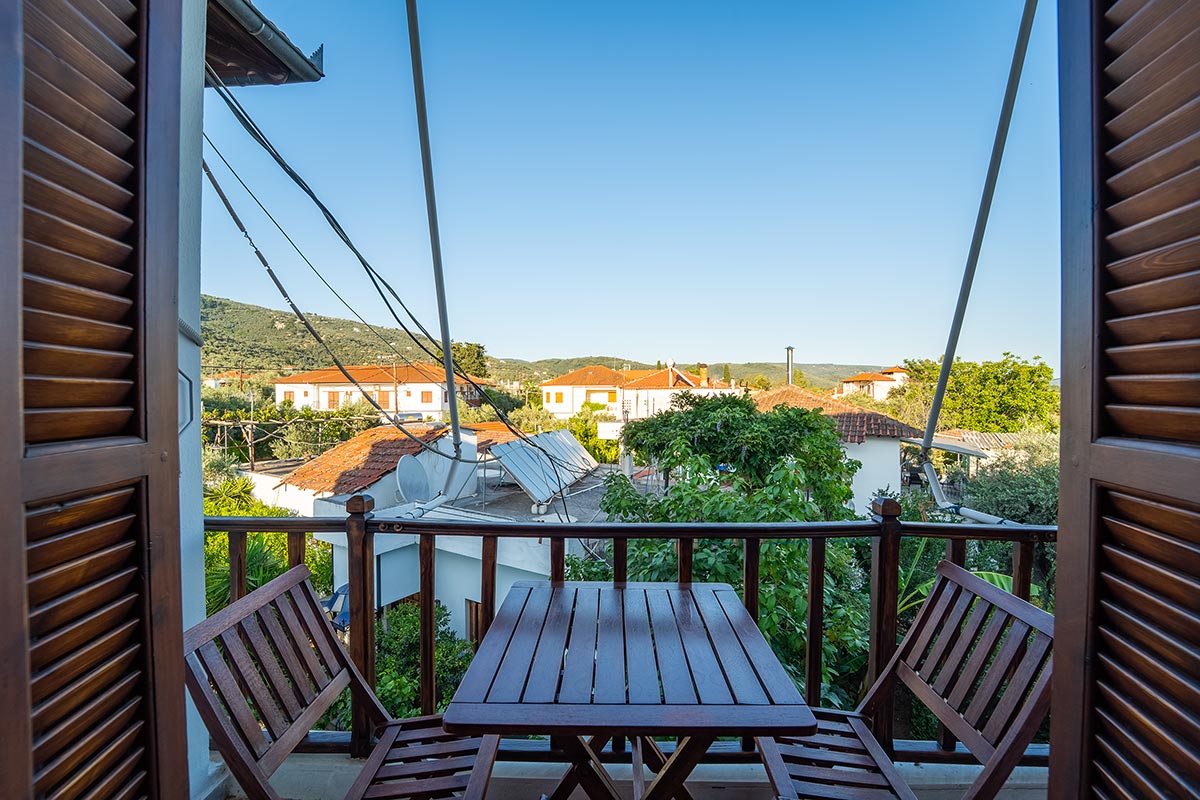 Double room with twin beds, Room 15