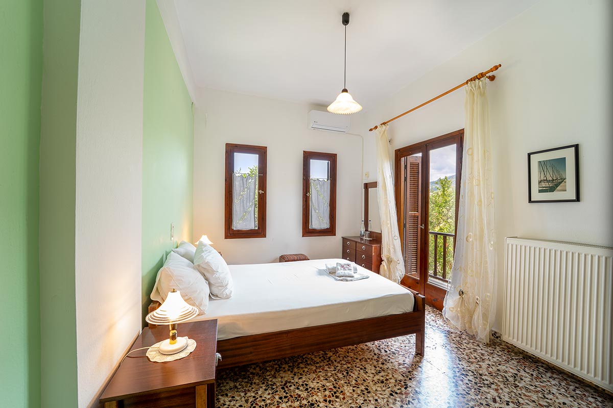 Two bedrooms, Room 4