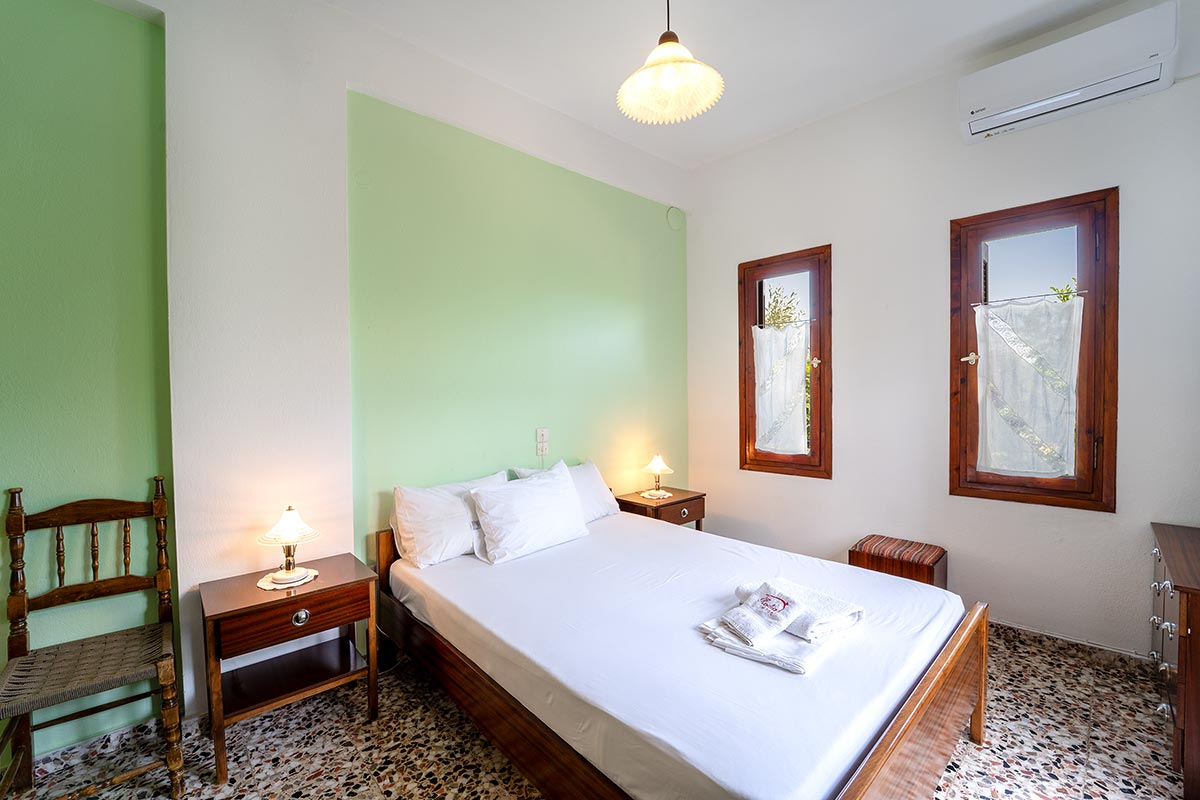 Two bedrooms, Room 4