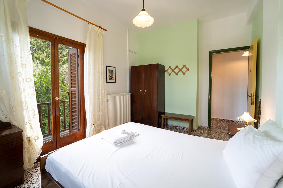 Two bedrooms, Room 4