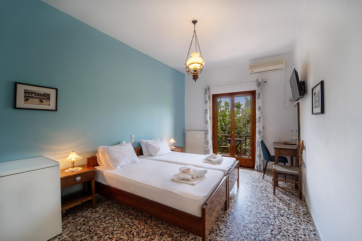 Two bedrooms, Room 4