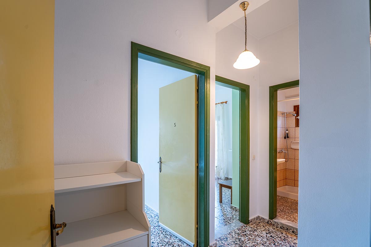 Two bedrooms, Room 4